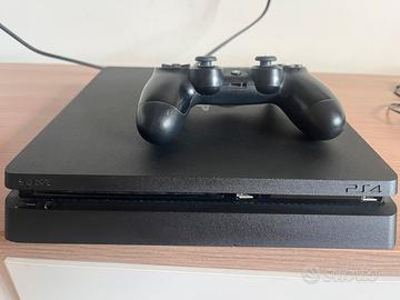 PS4 Slim 500GB + Controller originale + 4 giochi