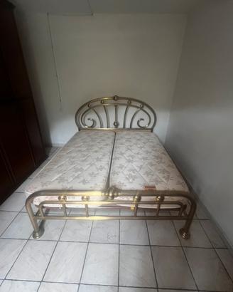 Letto in ottone