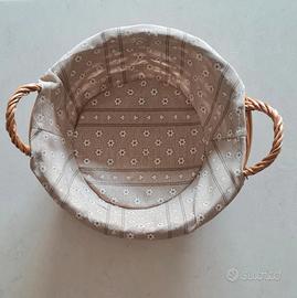 Cestini di vimini tondi