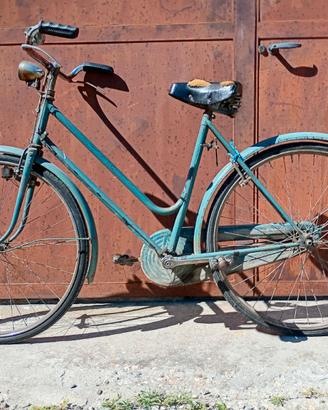 Bicicletta d'epoca da donna