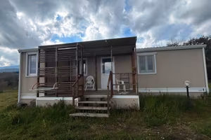 casa su ruote con targhe