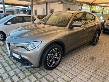 Alfa Romeo Stelvio 2.2 Turbodiesel 160 CV AT8 RWD 