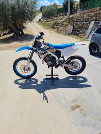 TM EN 125 