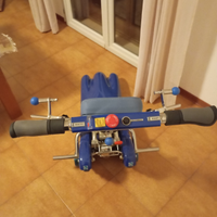 Montascale elettrico cingolato in gomma per disabi
