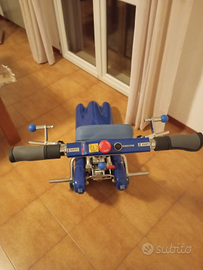 Montascale elettrico cingolato in gomma per disabi