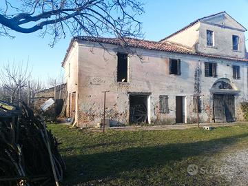 Treviso - 8 km dalla citta porzione rustico