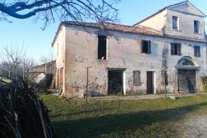 Treviso - 8 km dalla citta porzione rustico