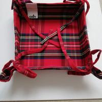 Cestino in tessuto tartan con fantasia scozzese