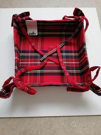 Cestino in tessuto tartan con fantasia scozzese