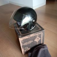 Casco tucano
