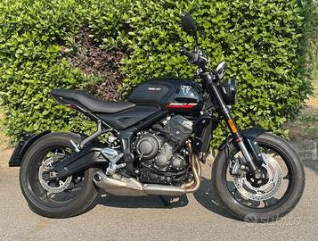 Triumph Trident 660 SOLO 260 KM