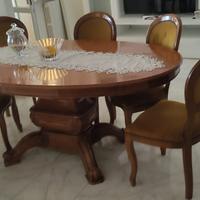 Tavolo e sei sedie come da foto