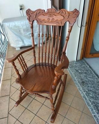 SEDIA A DONDOLO IN LEGNO