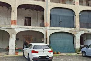 Immobile in asta di 240 m² con 4 locali a Faloppio