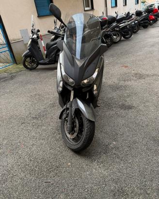 Xmax 400