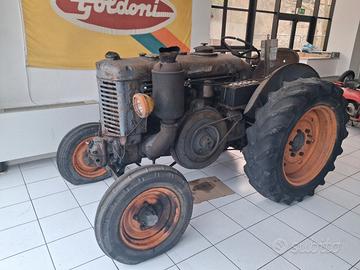 Trattore d'epoca Landini testacalda