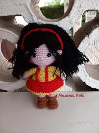 bambolina amigurumi 