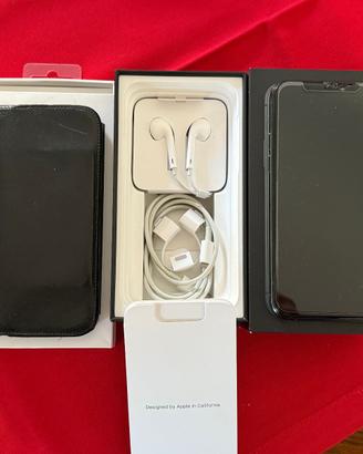 iPhone 11 pro + cover in vera pelle Apple