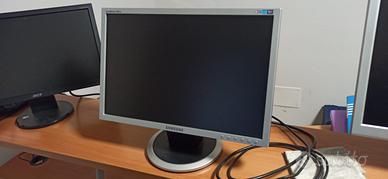 Monitor Samsung LCD, 19 pollici, silver, 16:9