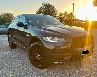 Jaguar F pace