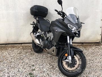 Honda VFR 800 - 2015