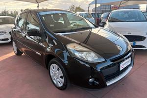 Renault Clio 1.2 -- 5 porte Wave