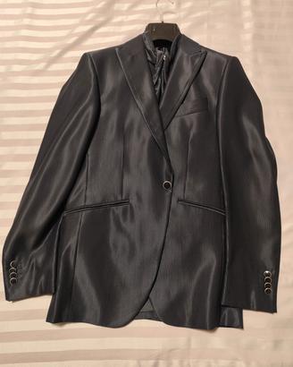 vestito da uomo