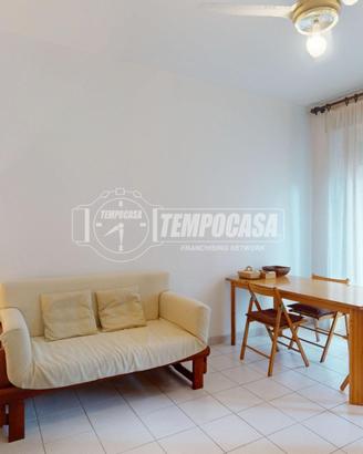 Nuda proprietà trilocale in Viale Teodorico 75 mq