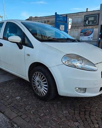 Fiat Grande Punto 1.2 5 porte con 182.000km Neopat