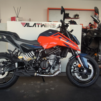 KTM Duke 125 New _ Usato Permutabile