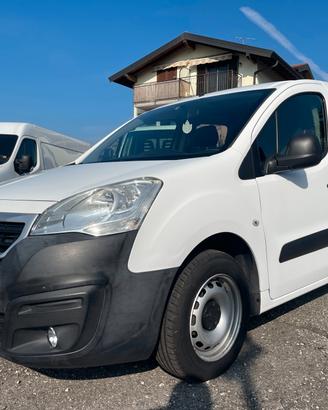 Peugeot Partner BlueHDi 100 Furgone DC Vetrato dop