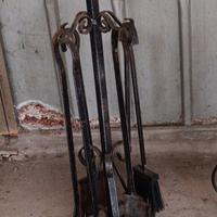 Attizatoio per camino in ferro battuto 