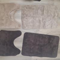 due set di tappetini da bagno completi