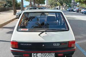Peugeot 205 open