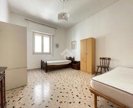 MONOLOCALE A PALERMO