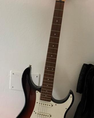 Chitarra Pacifica yamaha