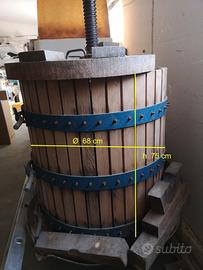 ATTREZZATURA  campi PER  VENDEMMIA