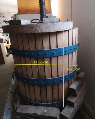 ATTREZZATURA  campi PER  VENDEMMIA