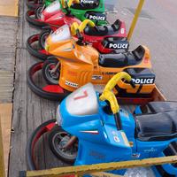 Pista moto elettriche a batteria ricaricabile.