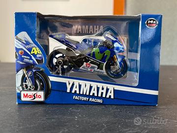 Modellino Moto Valentino Rossi 46