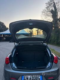 Alfa Romeo Giulietta Turbo Benzina GPL