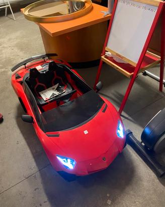 Machineta Lamborghini