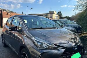 Toyota Yaris 2018 pacco batteria NUOVO