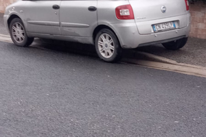 Monovolume fiat multipla