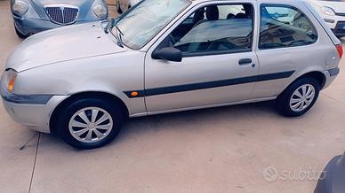 Ford Fiesta 1.1 5 porte