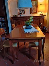 Tavolo allungabile e 4 sedie 