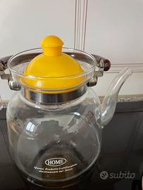 Teiera di vario tipo e materiale