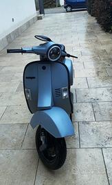 199 Piaggio vespa