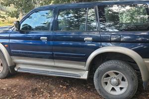  MITSUBISHI PAJERO SPORT GLS