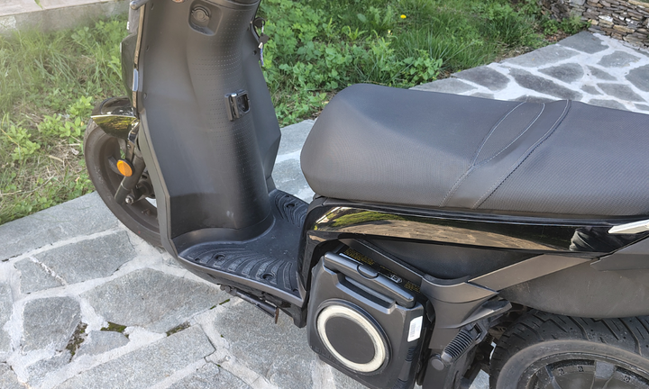 Scooter elettrico silence s01